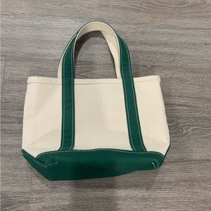 Ll bean boat and tote canvas and green no embroidery SIZE SMALL